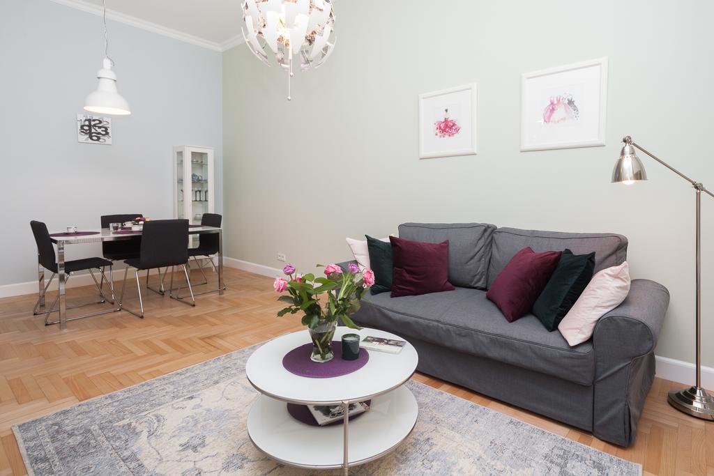 Friendly Apartments - Downtown Krakau Buitenkant foto